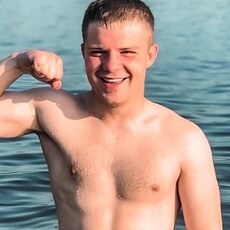 Фотография мужчины Semyon, 28 лет из г. Рыбинск