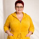Lady Cherry, 54 года