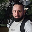 Roman, 32 года