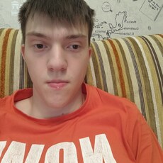 Фотография мужчины Алексей, 20 лет из г. Санкт-Петербург
