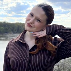 Фотография девушки Алина, 18 лет из г. Каменск-Шахтинский