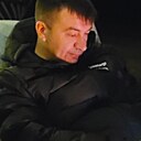 Den, 42 года