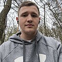 Илья, 22 года