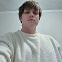 Саша, 25 лет