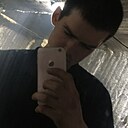 Денис, 22 года