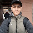 Нодир, 18 лет
