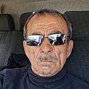 Гарик, 62 года