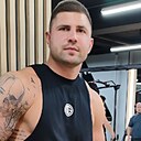 Макс, 32 года