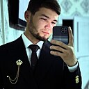 Azizbek, 23 года