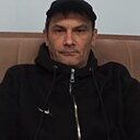 John, 43 года