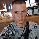 Денис, 24 года