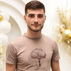 Фотография мужчины Narek, 28 лет из г. Омск