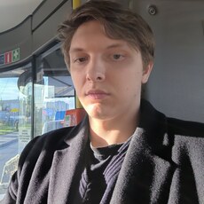 Фотография мужчины Юрий, 20 лет из г. Санкт-Петербург