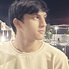 Фотография мужчины Ваха, 20 лет из г. Ижевск