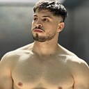 Яссир, 21 год