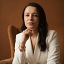 Victoria, 24 года
