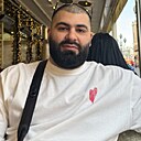 Неизвестно, 33 года