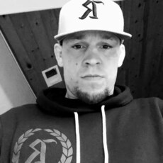 Фотография мужчины Тёма, 18 лет из г. Нижневартовск