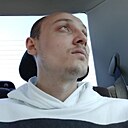 Paul Bilozeros, 33 года