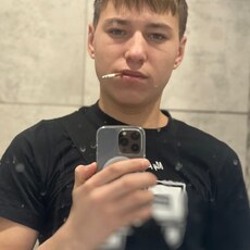 Фотография мужчины Рафис, 19 лет из г. Новосибирск