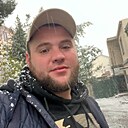 Максим, 33 года