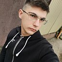 Илья, 24 года