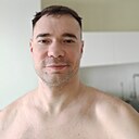 Max, 32 года