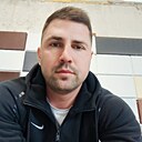 Макс, 32 года