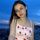 Полина, 22 года