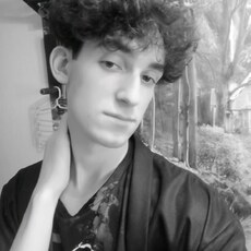 Фотография мужчины Дмитрий, 19 лет из г. Воронеж