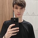 Денис, 24 года