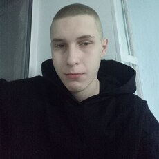 Фотография мужчины Даниил, 19 лет из г. Новосибирск