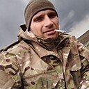 Витя, 33 года