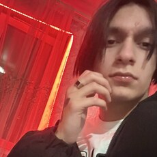 Фотография мужчины Ramin, 19 лет из г. Владивосток