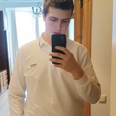 Фотография мужчины Дмитрий, 20 лет из г. Ижевск