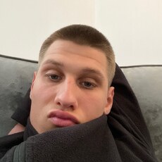 Рома, 22 из г. Джанкой.