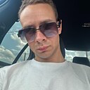 Роман, 24 года