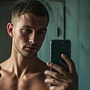 Григорий, 22 года