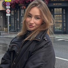 Фотография девушки Елена, 19 лет из г. Екатеринбург