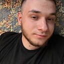 Максим, 22 года