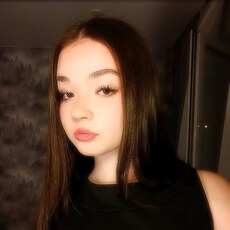 Фотография девушки Ася, 18 лет из г. Екатеринбург