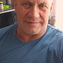 Незнакомец, 60 лет