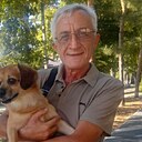 Anatolie, 64 года