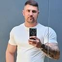 Макс, 33 года