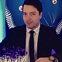 Zoom, 39 лет