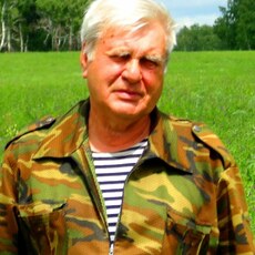 Владимир, 69 из г. Омск.