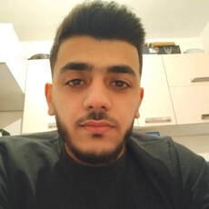 Фотография мужчины Namik, 22 года из г. Брянск