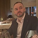 Роман, 33 года