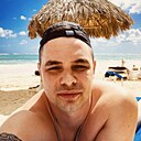 Максим, 22 года
