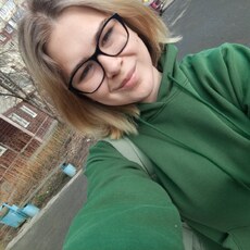 Фотография девушки Каролина, 18 лет из г. Северск